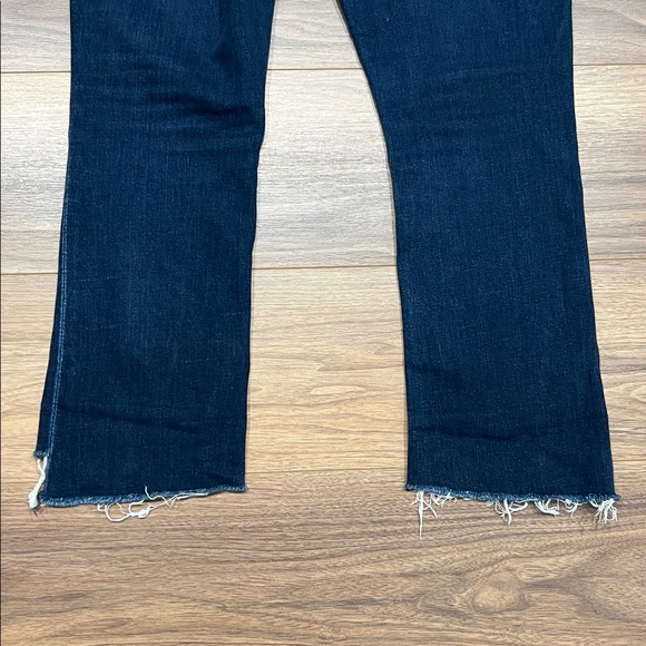 Mother The Insider Crop Step Fray Jeans in Movin On Up Size 31 - Picture 15 of 16